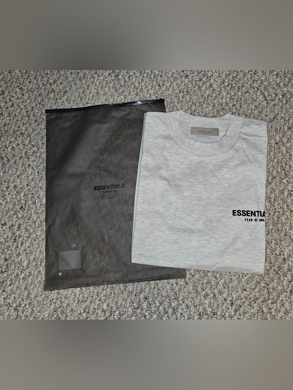 NWT Authentic Fear of God Essentials Classic Tee Light Oatmeal Men's Size Medium